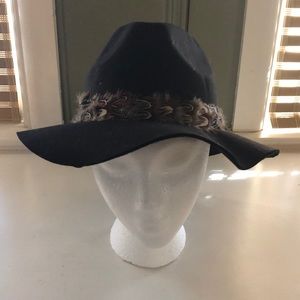 Feather Detail Fedora Hat